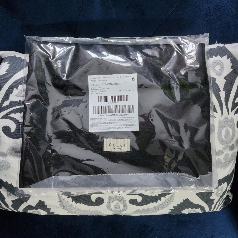 Gucci Guilty Pouch